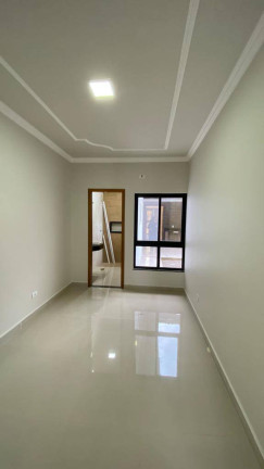 Imagem Casa com 2 Quartos à Venda, 75 m² em Esmeralda - Cascavel