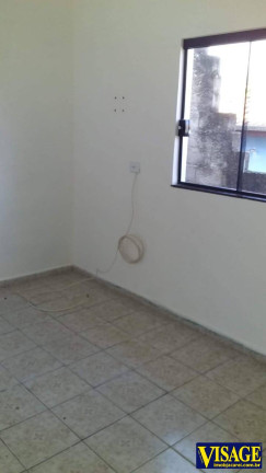 Imagem Casa com 2 Quartos à Venda,  em Jd. Paraiso - Jacareí