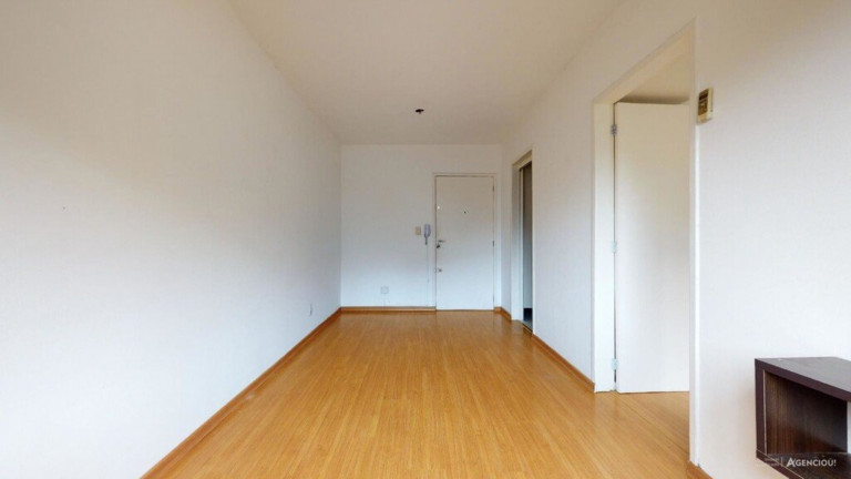 Imagem Imóvel com 1 Quarto à Venda, 36 m² em Cristal - Porto Alegre Imagem Imóvel com 1 Quarto à Venda, 36 m² em Cristal - Porto Alegre