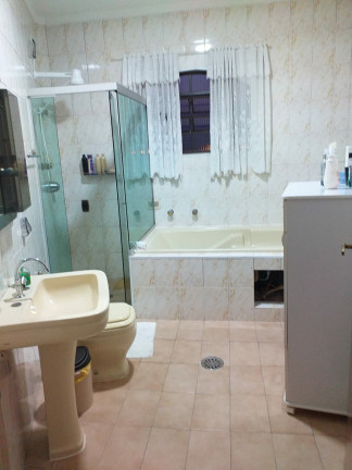Imagem Sobrado com 3 Quartos à Venda, 259 m² em Parque Gerassi - Santo André Imagem Sobrado com 3 Quartos à Venda, 259 m² em Parque Gerassi - Santo André