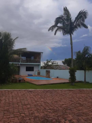 Imagem Casa com 3 Quartos à Venda, 2.500 m² em Arapongas Imagem Casa com 3 Quartos à Venda, 2.500 m² em Arapongas