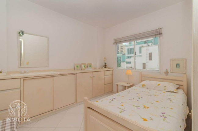 Imagem Apartamento com 2 Quartos à Venda, 81 m² em Centro - Balneário Camboriú