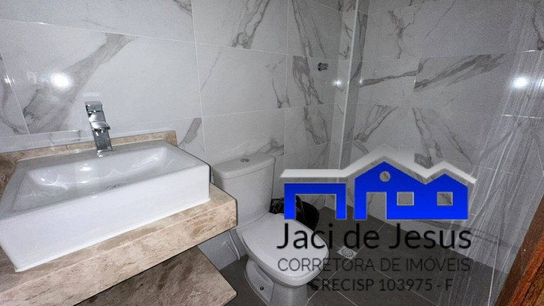 Imagem Casa com 3 Quartos à Venda, 140 m² em Santos Imagem Casa com 3 Quartos à Venda, 140 m² em Santos