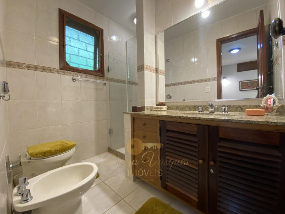 Imagem Casa com 6 Quartos à Venda, 190 m² em Granja Guarani - Teresópolis Imagem Casa com 6 Quartos à Venda, 190 m² em Granja Guarani - Teresópolis