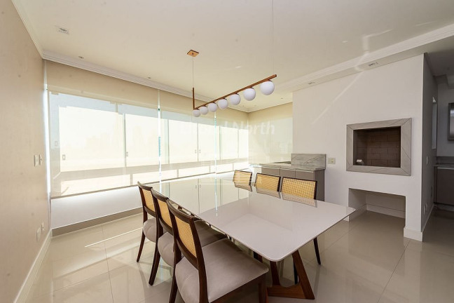 Imagem Apartamento com 3 Quartos à Venda, 130 m² em Centro - Balneário Camboriú Imagem Apartamento com 3 Quartos à Venda, 130 m² em Centro - Balneário Camboriú