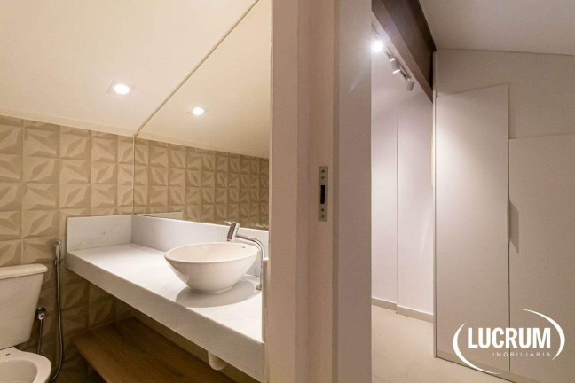 Imagem Apartamento com 2 Quartos à Venda, 65 m² em Copacabana - Rio De Janeiro