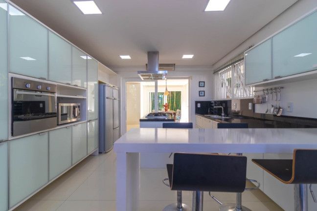 Imagem Casa com 3 Quartos à Venda, 389 m² em Boa Vista - Porto Alegre