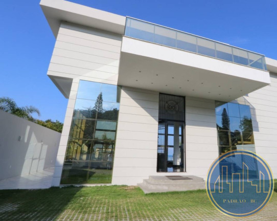 Imagem Casa com 6 Quartos para Temporada, 530 m² em Estaleiro - Balneário Camboriú Imagem Casa com 6 Quartos para Temporada, 530 m² em Estaleiro - Balneário Camboriú