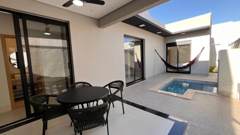 Imagem Casa com 3 Quartos à Venda, 178 m² em Condomínio Belvedere Ii - Cuiabá