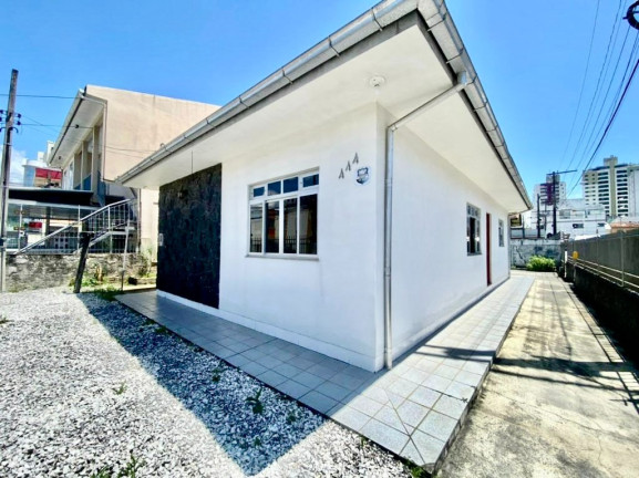 Imagem Casa com 3 Quartos à Venda, 264 m² em Kobrasol - São José Imagem Casa com 3 Quartos à Venda, 264 m² em Kobrasol - São José
