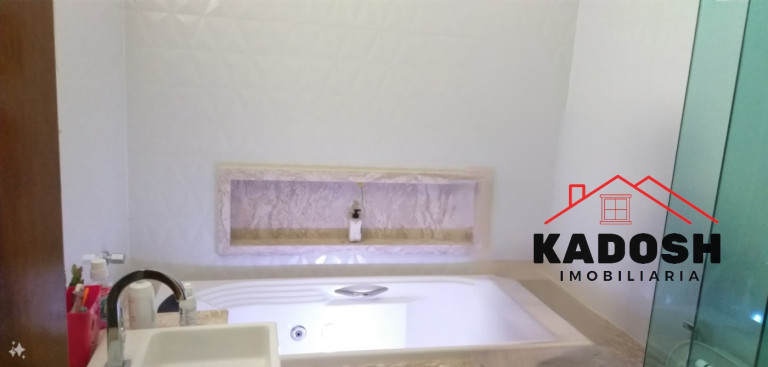 Imagem Casa com 3 Quartos à Venda, 250 m² em Tomba - Feira De Santana