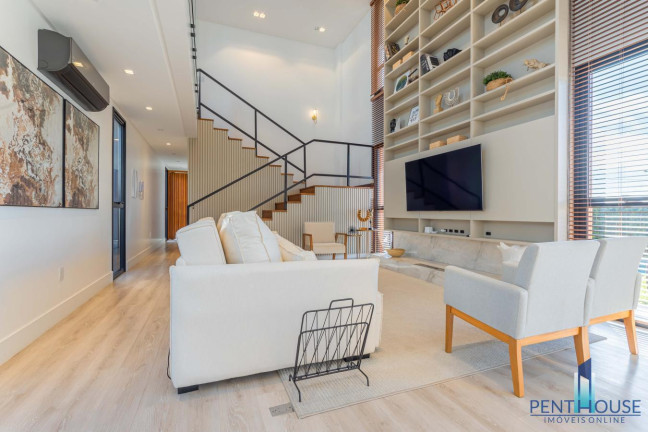 Imagem Casa com 3 Quartos à Venda, 431 m² em Santa Regina - Camboriú