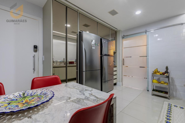 Imagem Casa com 5 Quartos à Venda, 300 m² em Miragem - Lauro De Freitas Imagem Casa com 5 Quartos à Venda, 300 m² em Miragem - Lauro De Freitas