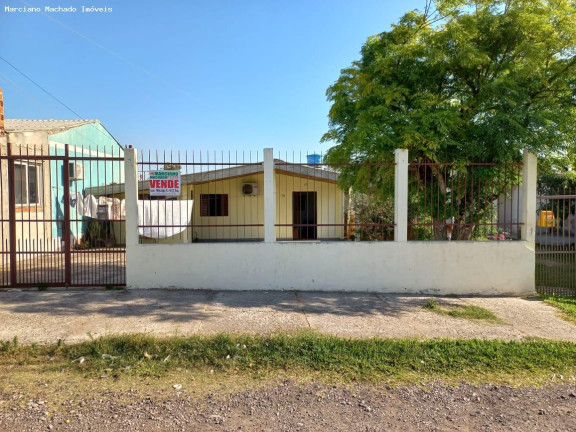 Casa com 3 Quartos à Venda,  em Juscelino  Kubitschek - Santa Maria