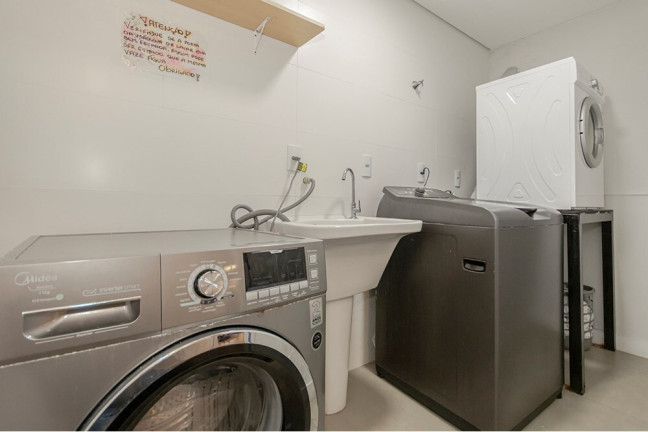 Imagem Imóvel com 3 Quartos à Venda, 93 m² em Petrópolis - Porto Alegre Imagem Imóvel com 3 Quartos à Venda, 93 m² em Petrópolis - Porto Alegre