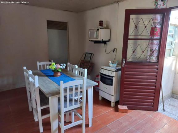Imagem Casa com 3 Quartos à Venda, em Juscelino Kubitschek - Santa Maria Imagem Casa com 3 Quartos à Venda, em Juscelino Kubitschek - Santa Maria