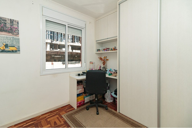 Imagem Imóvel com 3 Quartos à Venda, 64 m² em Higienópolis - Porto Alegre