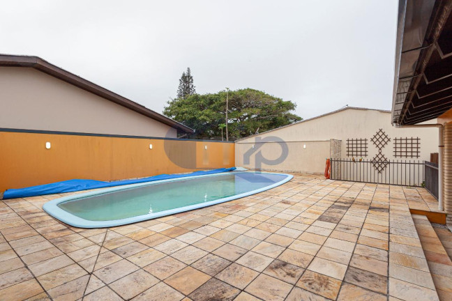 Imagem Casa com 4 Quartos à Venda, 335 m² em Paraíso (distrito) - Torres