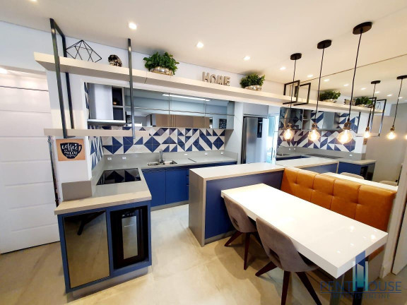 Apartamento com 2 Quartos à Venda, 70 m² em Centro - Balneário Camboriú