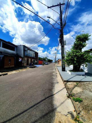Imagem Casa com 4 Quartos à Venda, 300 m² em Flores - Manaus Imagem Casa com 4 Quartos à Venda, 300 m² em Flores - Manaus