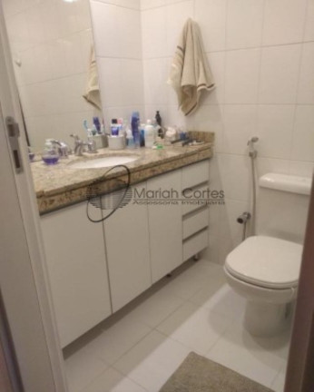 Imagem Imóvel com 2 Quartos à Venda, em Icaraí - Niterói Imagem Imóvel com 2 Quartos à Venda, em Icaraí - Niterói