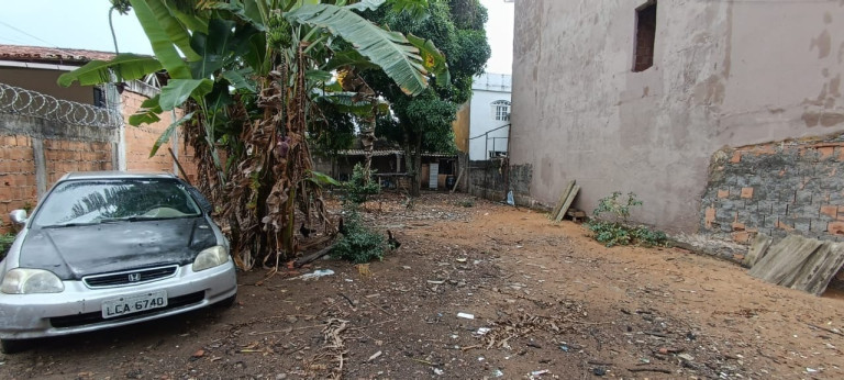 Imagem Terreno à Venda, 360 m² Imagem Terreno à Venda, 360 m²