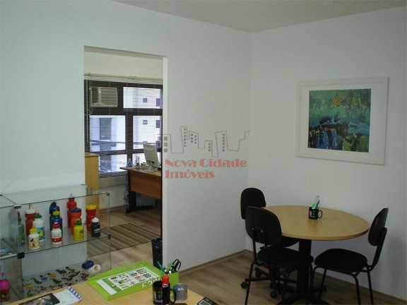 Sala Comercial à Venda, 38 m² em Vila Olímpia - São Paulo