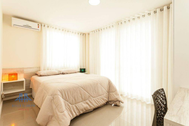 Imagem Apartamento com 2 Quartos para Temporada, 68 m² em Jurerê - Florianópolis Imagem Apartamento com 2 Quartos para Temporada, 68 m² em Jurerê - Florianópolis