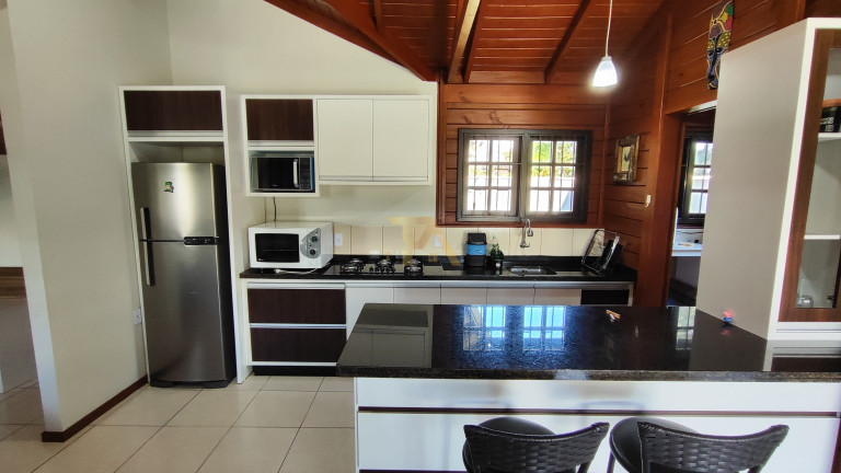 Imagem Imóvel com 3 Quartos à Venda, em Ibiraquera - Imbituba Imagem Imóvel com 3 Quartos à Venda, em Ibiraquera - Imbituba
