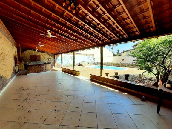 Imagem Chácara com 4 Quartos à Venda, 1.528 m² em Ribeirão Preto Imagem Chácara com 4 Quartos à Venda, 1.528 m² em Ribeirão Preto