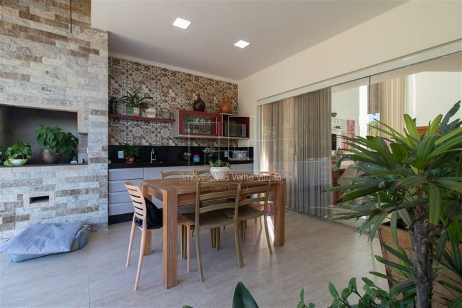 Casa com 4 Quartos à Venda, 380 m² em Interlagos - Vila Velha