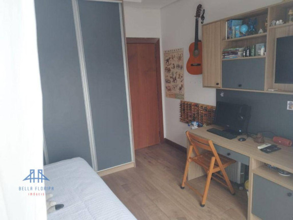 Imagem Casa com 3 Quartos à Venda, 280 m² em Trindade - Florianópolis Imagem Casa com 3 Quartos à Venda, 280 m² em Trindade - Florianópolis