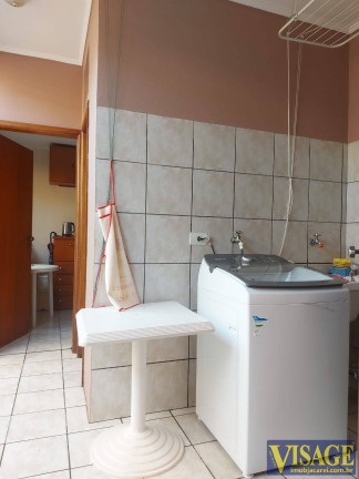 Imagem Casa com 3 Quartos à Venda,  em Jardim Siesta - Jacareí