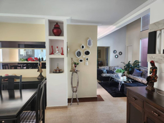 Imagem Casa com 4 Quartos à Venda, 450 m² em Conjunto Novo Centauro - Arapongas Imagem Casa com 4 Quartos à Venda, 450 m² em Conjunto Novo Centauro - Arapongas