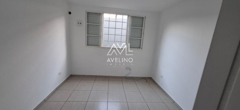 Imagem Imóvel com 1 Quarto para Alugar, 10 m² em Jardim São Lourenço - Campo Grande Imagem Imóvel com 1 Quarto para Alugar, 10 m² em Jardim São Lourenço - Campo Grande