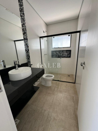 Imagem Casa com 3 Quartos à Venda, 399 m² em Vila Petrópolis - Atibaia Imagem Casa com 3 Quartos à Venda, 399 m² em Vila Petrópolis - Atibaia