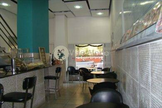 Sala Comercial à Venda, 80 m² em Gonzaga - Santos
