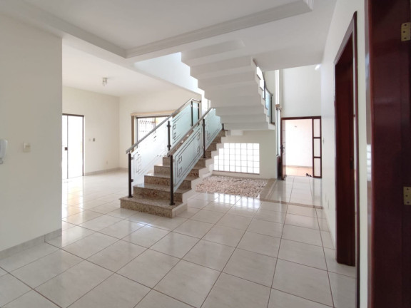 Imagem Sobrado com 4 Quartos à Venda,  em Plano Diretor Sul - Palmas