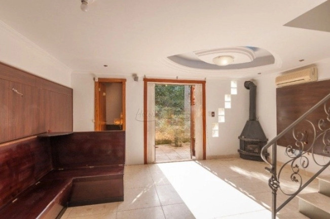 Imagem Casa com 3 Quartos à Venda, 167 m² em Sétimo Céu - Porto Alegre Imagem Casa com 3 Quartos à Venda, 167 m² em Sétimo Céu - Porto Alegre