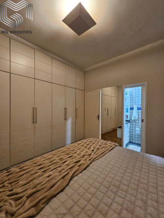 Imagem Imóvel com 3 Quartos à Venda, 300 m² em Laranjeiras - Rio De Janeiro Imagem Imóvel com 3 Quartos à Venda, 300 m² em Laranjeiras - Rio De Janeiro
