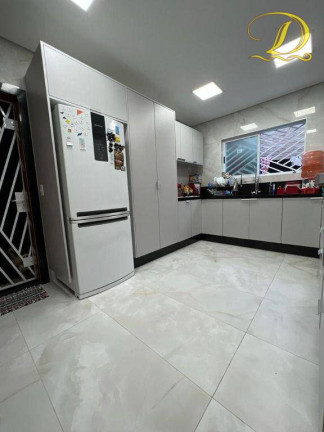 Imagem Sobrado com 4 Quartos à Venda, 220 m² em Canto Do Forte - Praia Grande Imagem Sobrado com 4 Quartos à Venda, 220 m² em Canto Do Forte - Praia Grande