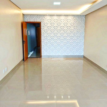 Imagem Sobrado com 4 Quartos à Venda, 215 m² em Jardim Planalto - Goiânia