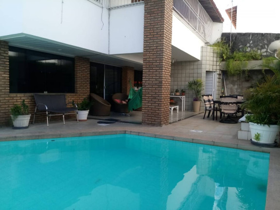 Imagem Casa com 5 Quartos à Venda, 311 m² em Suíssa - Aracaju Imagem Casa com 5 Quartos à Venda, 311 m² em Suíssa - Aracaju