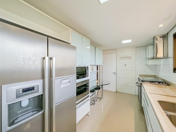 Imagem Apartamento com 3 Quartos à Venda, 172 m² em Moinhos De Vento - Porto Alegre