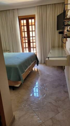 Imagem Casa com 3 Quartos à Venda, 300 m² em Parque Industrial - São José Dos Campos Imagem Casa com 3 Quartos à Venda, 300 m² em Parque Industrial - São José Dos Campos