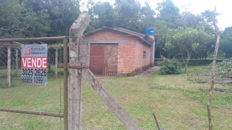 Imagem Imóvel com 2 Quartos à Venda, 2.805 m² em Parque Serrano I - Itaara