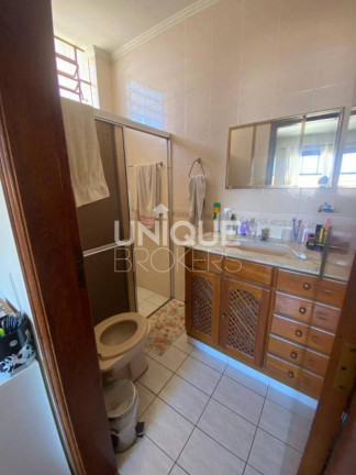 Imagem Casa com 3 Quartos à Venda, 300 m² em Vila Joana - Jundiaí Imagem Casa com 3 Quartos à Venda, 300 m² em Vila Joana - Jundiaí