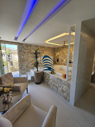 Imagem Casa com 4 Quartos à Venda, 292 m² em Centro - Lauro De Freitas