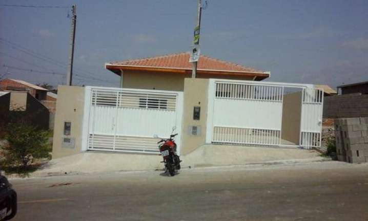 Casa com 2 Quartos à Venda, 68 m² em Barreiro - Taubaté