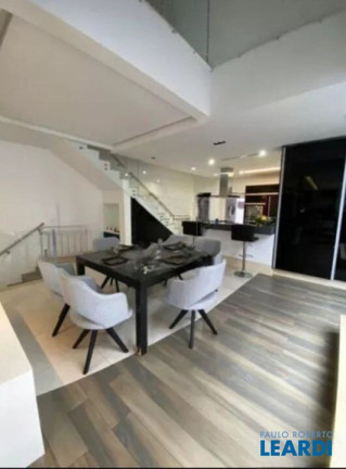 Imagem Sobrado com 4 Quartos à Venda, 357 m² em Vila Vitória - Santo André Imagem Sobrado com 4 Quartos à Venda, 357 m² em Vila Vitória - Santo André